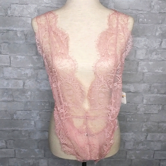 Free People Showoff Lace Bodysuit In Ballet Combo - Picture 3 of 6